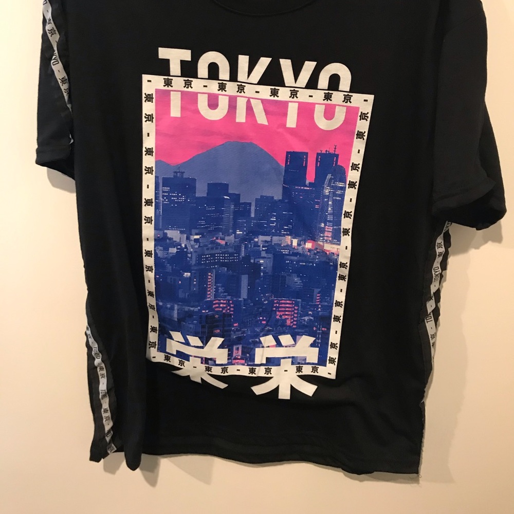 TOKYO JAPANESE XL T SHIRT